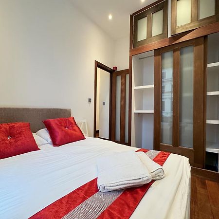 The Kensington Heights London Exterior photo