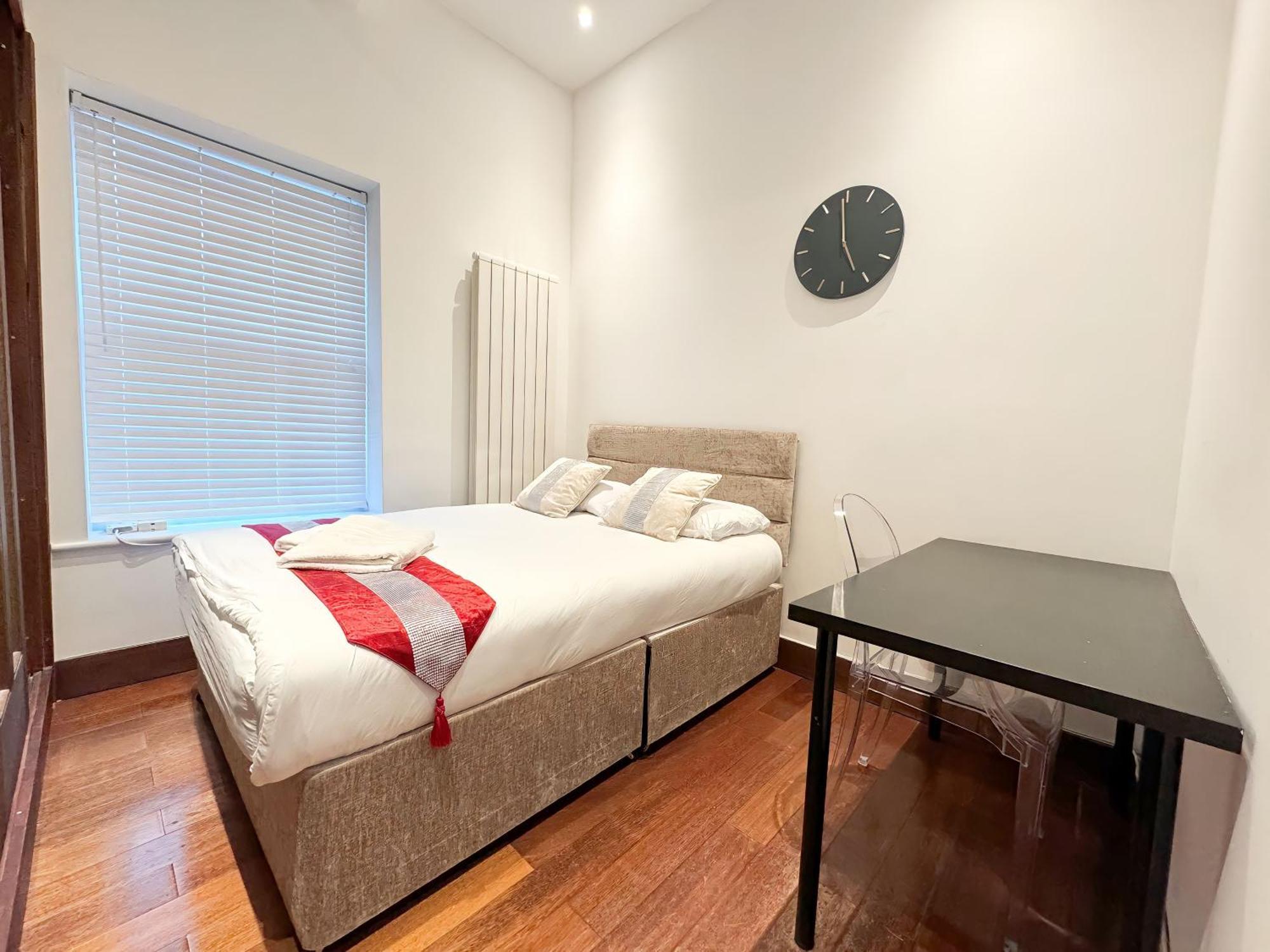 The Kensington Heights London Exterior photo