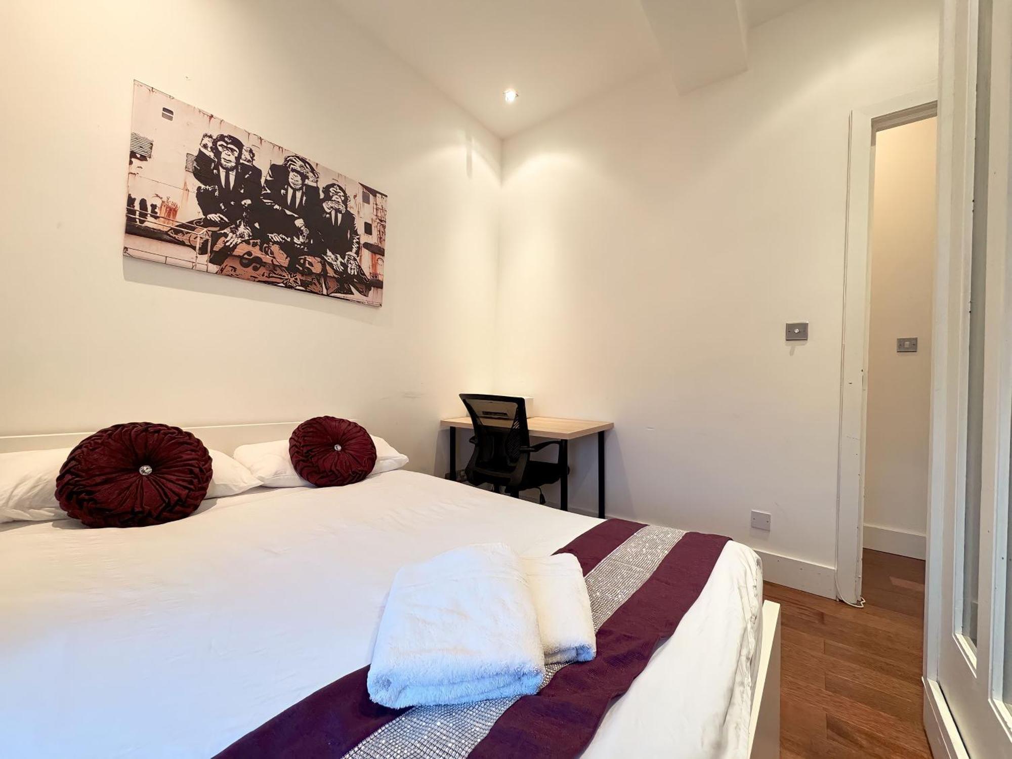 The Kensington Heights London Exterior photo