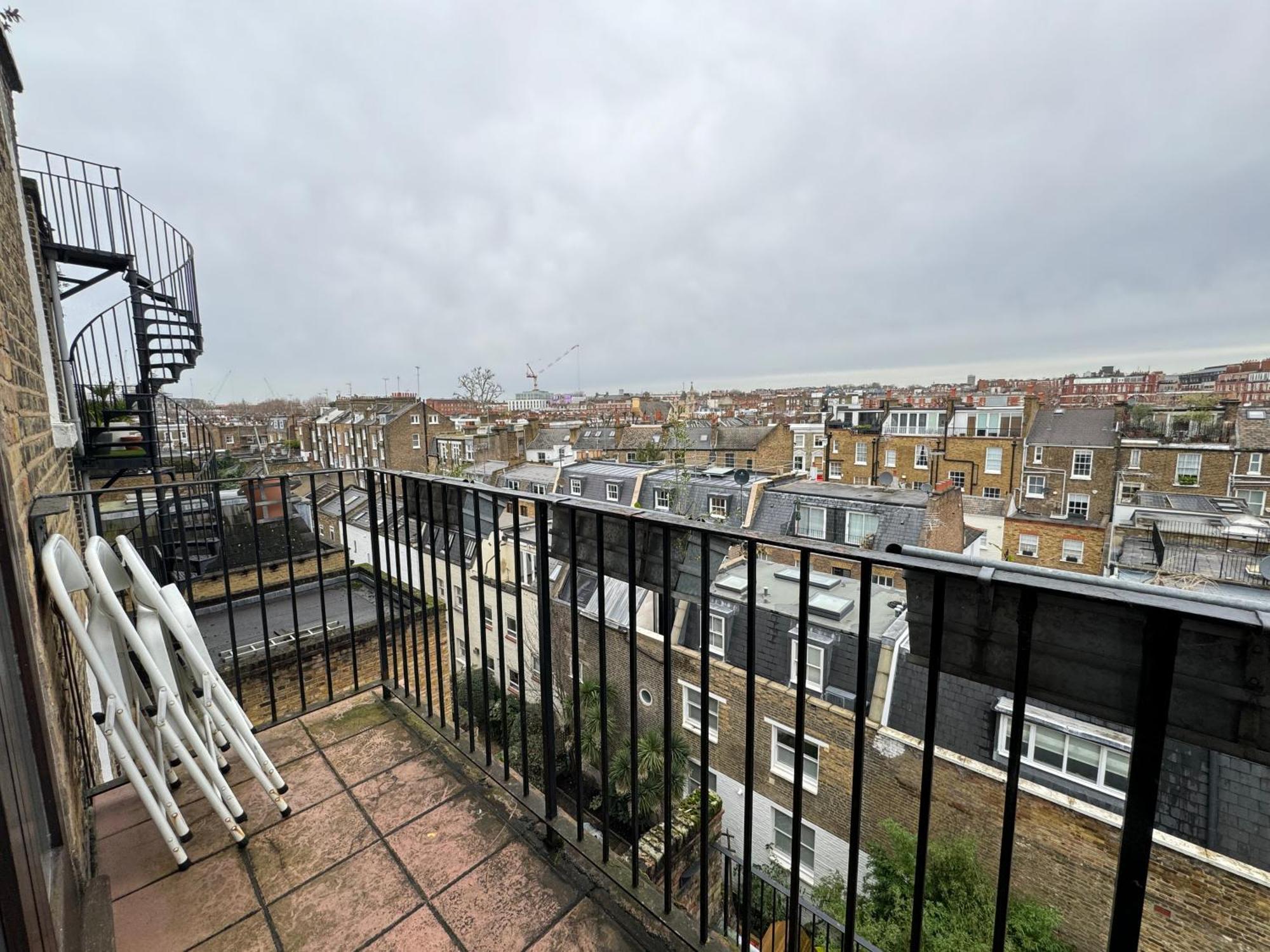The Kensington Heights London Exterior photo